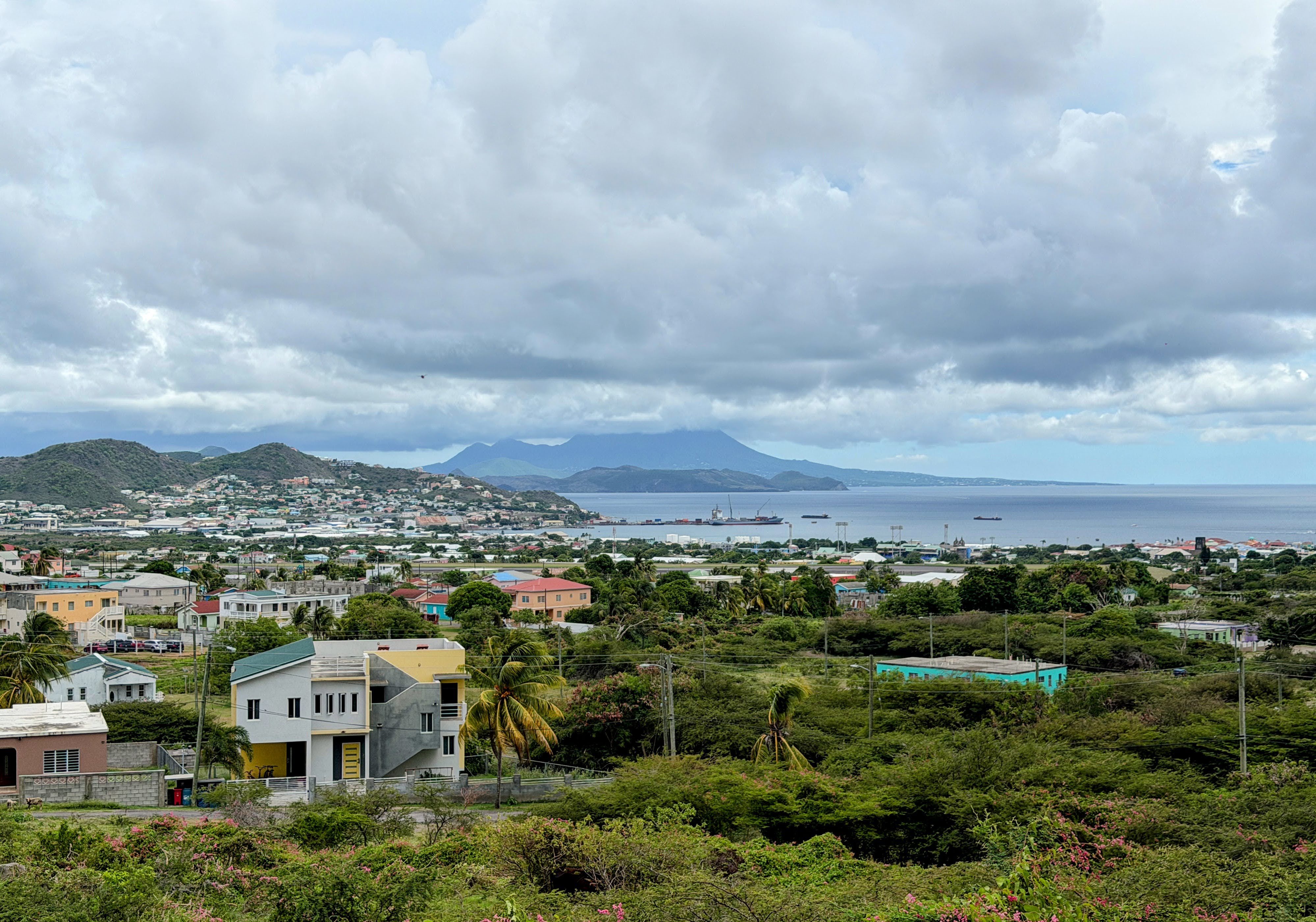 DOUGLAS ESTATE - Island Life Properties
